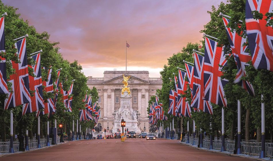 Buckingham-Palace-London-England