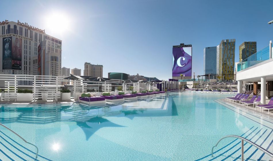The Cosmopolitan of Las Vegas, resorts in Las Vegas, hotels in Las Vegas, pools in Las Vegas