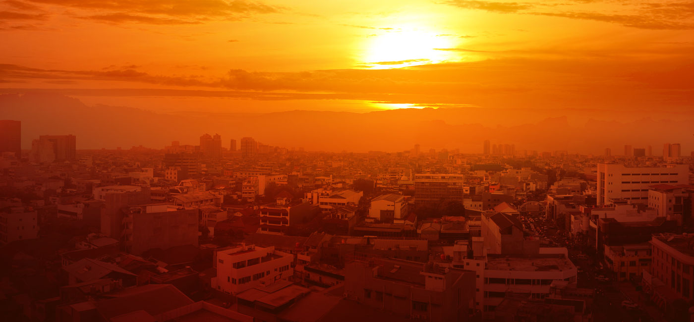 Image: Heatwave impacting a city (Photo Credit: iStock / Getty Images Plus/leolintang)