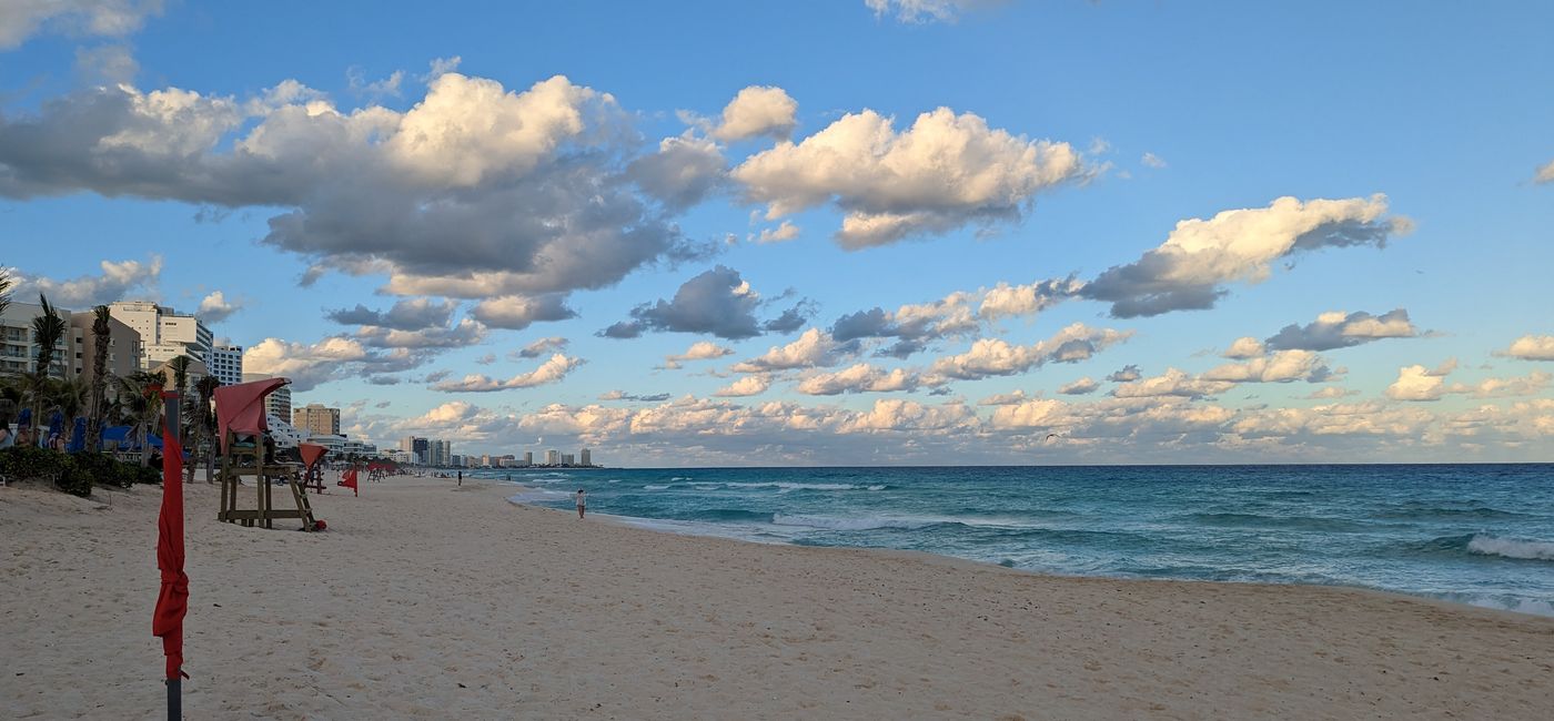 Image: The beach in Cancun, Mexico (photo by Eric Bowman)