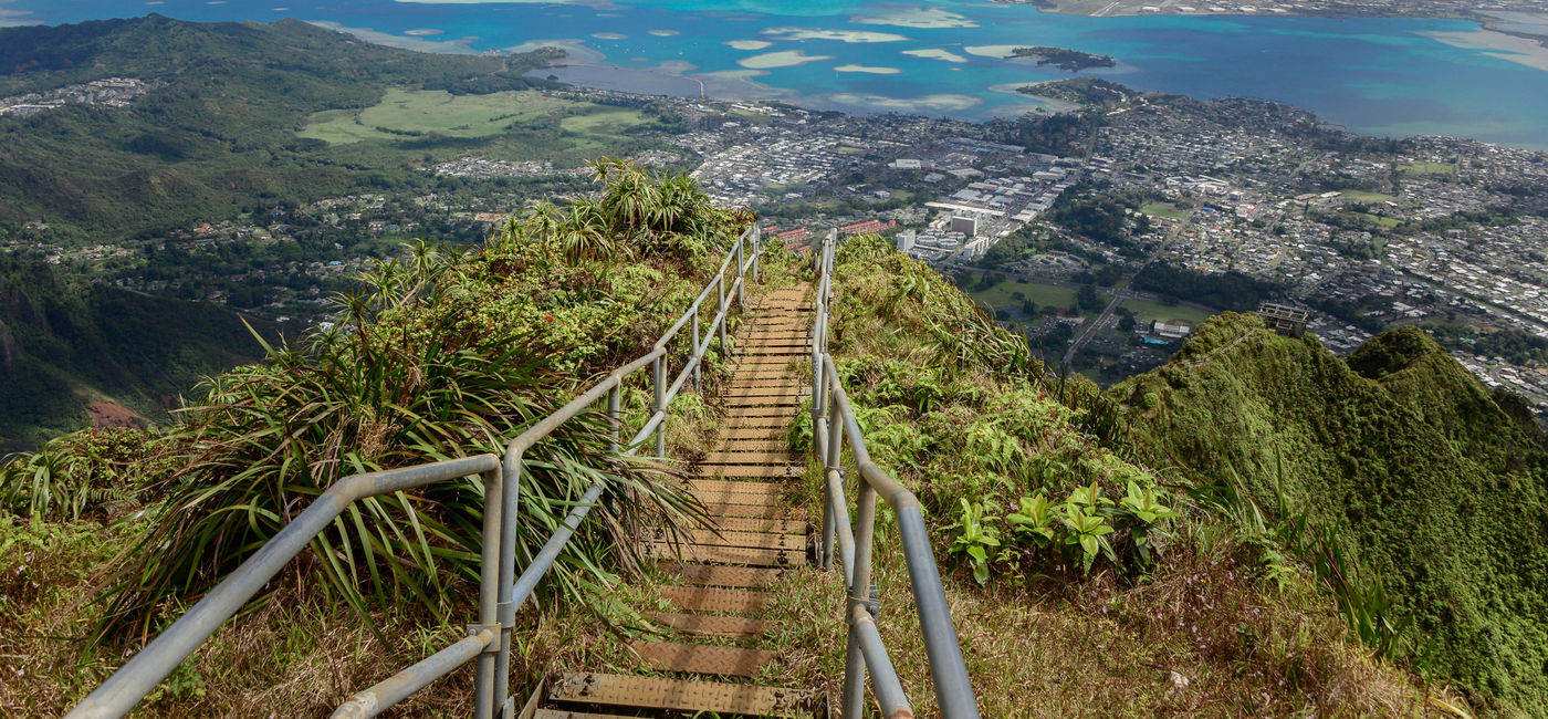 Image: The Haiku Stairs (a.k.a. Stairway to Heaven) in O'ahu, Hawai'i. (photo via iStock/Getty Images Plus/Majicphotos)