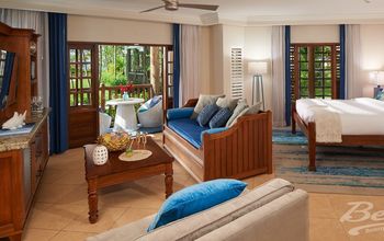 Tropical Beachfront Concierge Two-Bedroom Junior Suite 